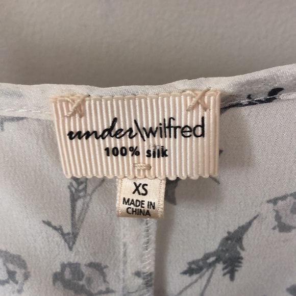 Cute flowing summer tank top!๐ฅฐ - Picture 5 of 5